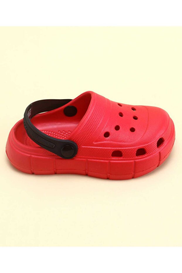 Solid Color Back Strap Closure Clogs - Red - 4