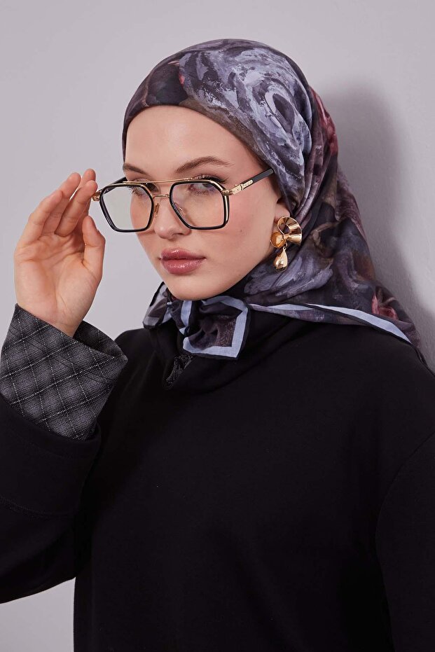 وشاح من الحرير والقطن بنمط زهرة التوليب السوداء