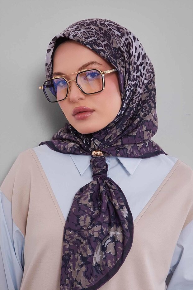 وشاح حريري من القطن بنمط الفهد الأرجواني المختلط