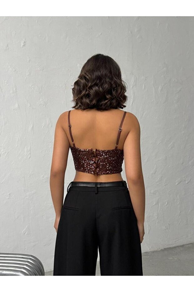 سترة مزينة بالترتر بلون بني غامق - 3