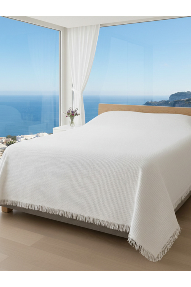 Double White Fringed Waffle Hotel Blanket (200 X 230)