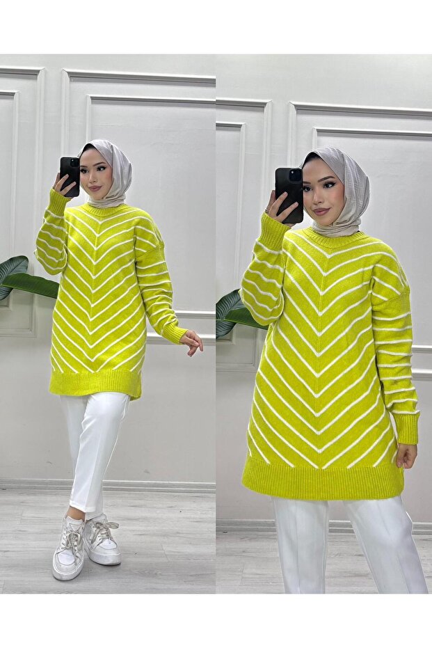 V Pattern Sweater - 1