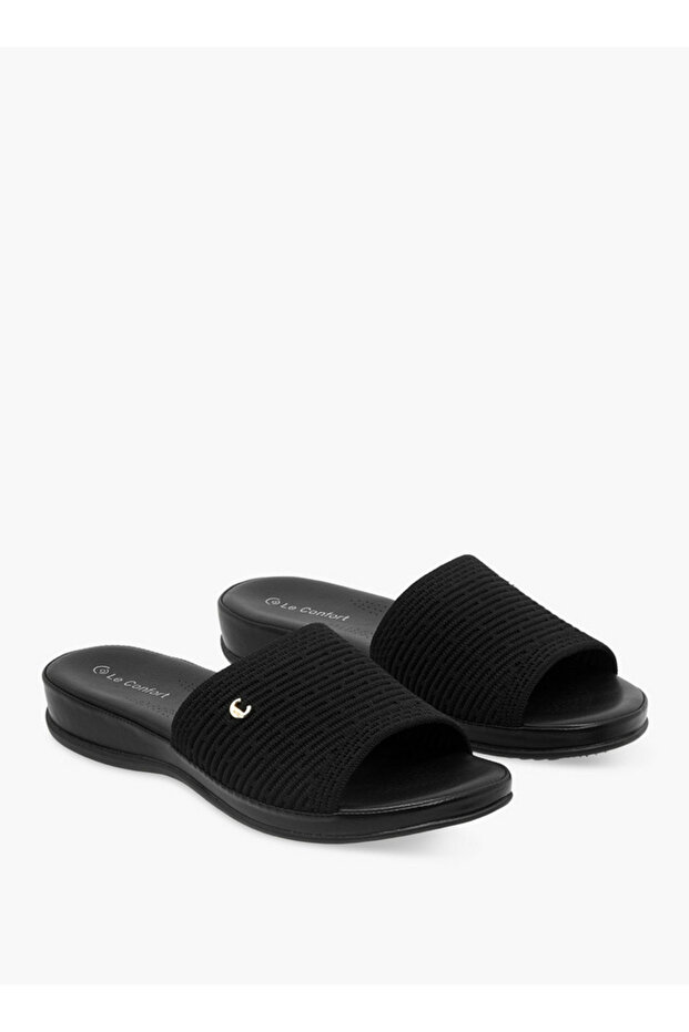 Women Flyknit Textured Sandals