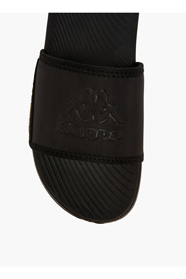 شبشب رجالي منقوش عليه شعار - 3