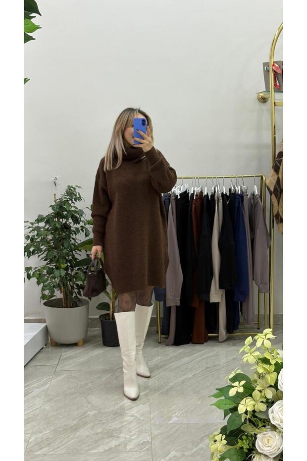 Knit sweater