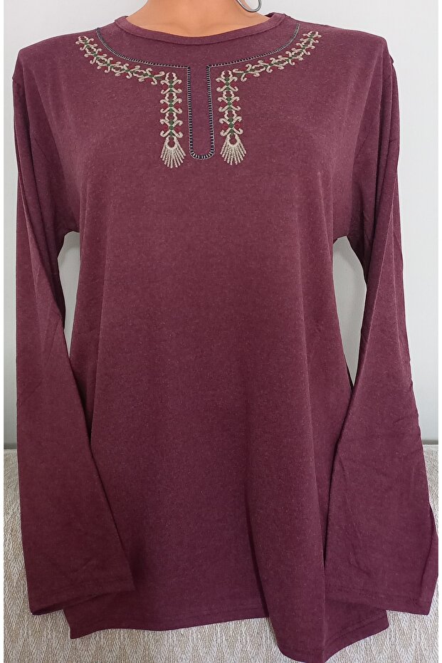 Men's winter cotton jersey blouse with long sleeves and bicycle collar, embroidered burgundy.