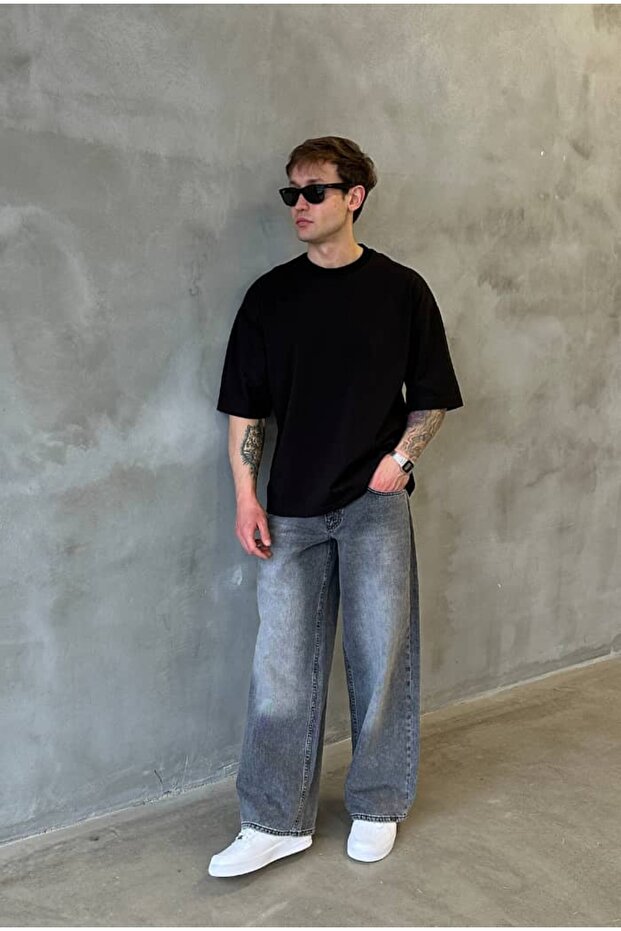 Oversized Basic Premium T-Shirt - 2