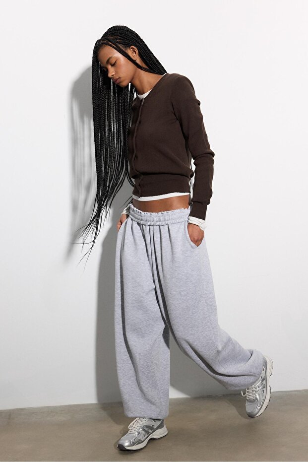 Düğmeli triko hırka - 2