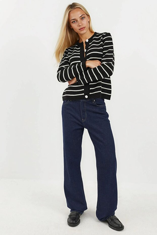 Düğmeli Şeritli Hırka - 6