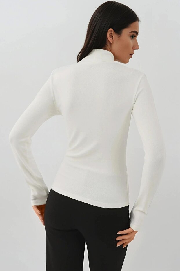 Ultra Yumuşak Slim Fit Dik Yaka Örme Üst - 4