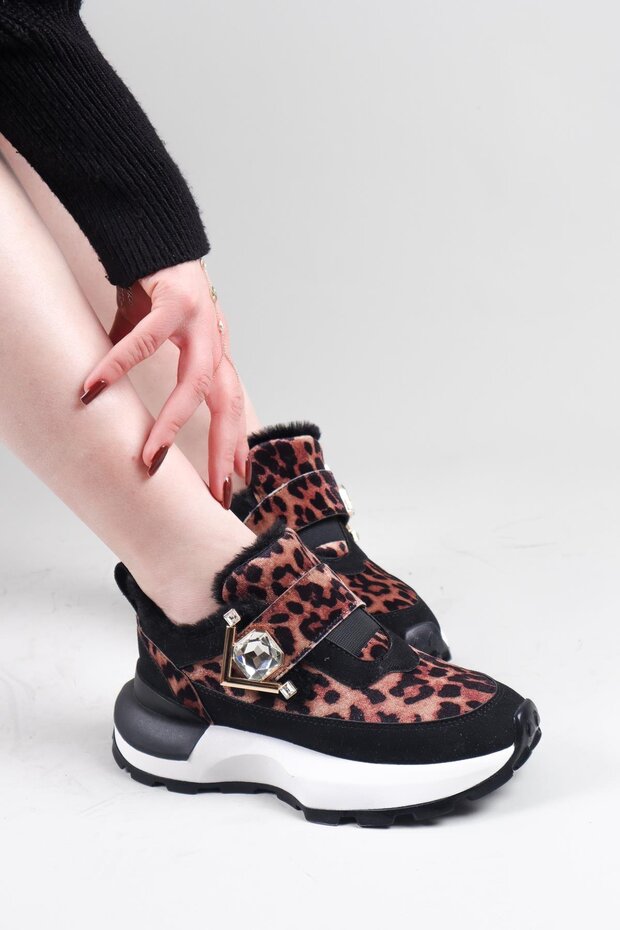 Elra Leopard Patterned Sneakers with Fur Inside Black