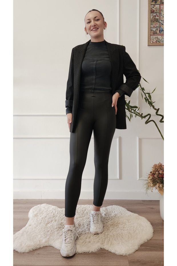 Pens Detailed Leather Leggings