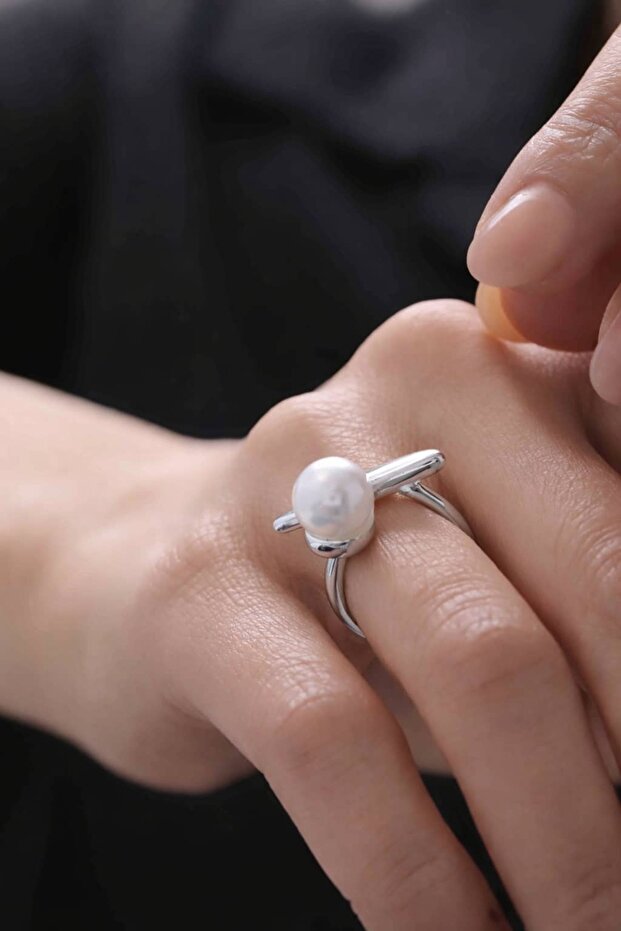 Pearl-Embellished Adjustable Ring - 2