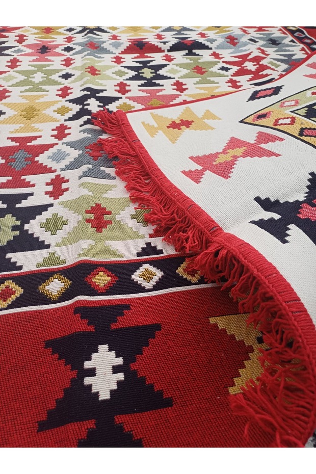 UŞAK DOKUMA KİLİM - 4