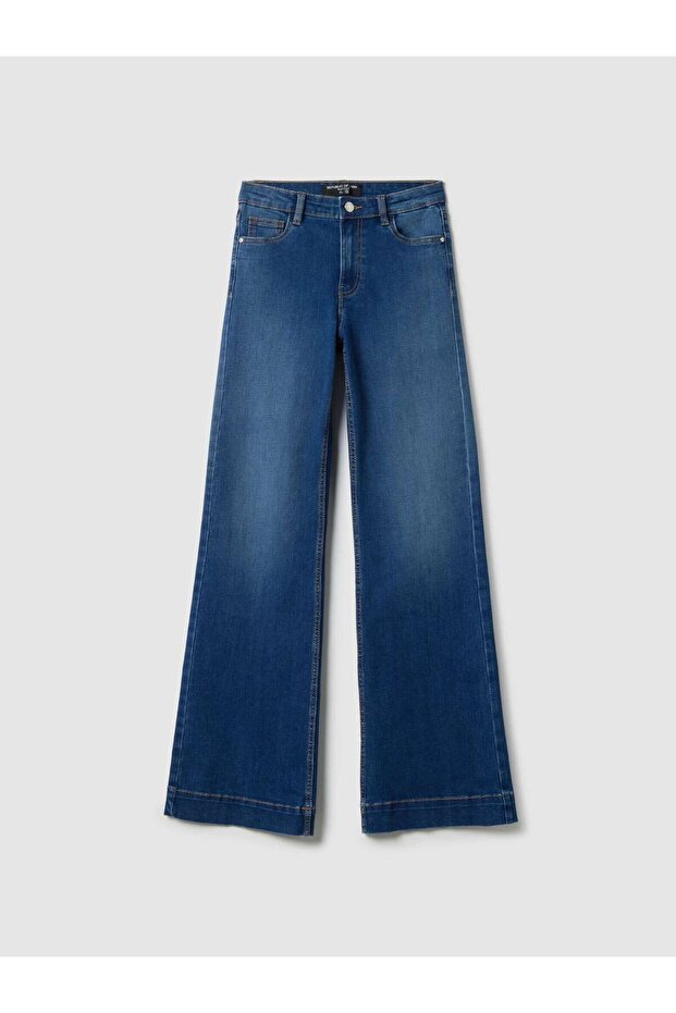 بنطلون جينز بقصة واسعة من الأسفل - 5