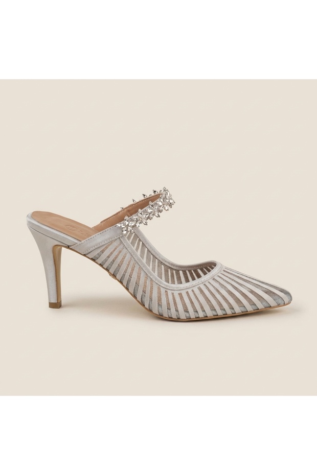 Lunessa Flower Stone Detailed Slippers