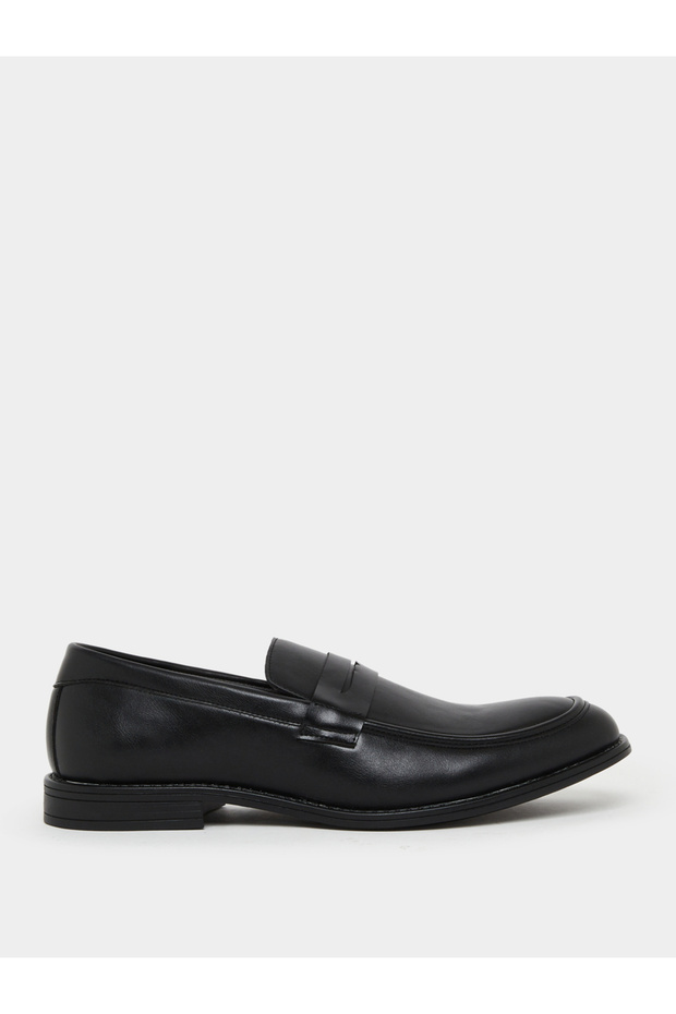 Men Black Slip-On Penny Loafers
