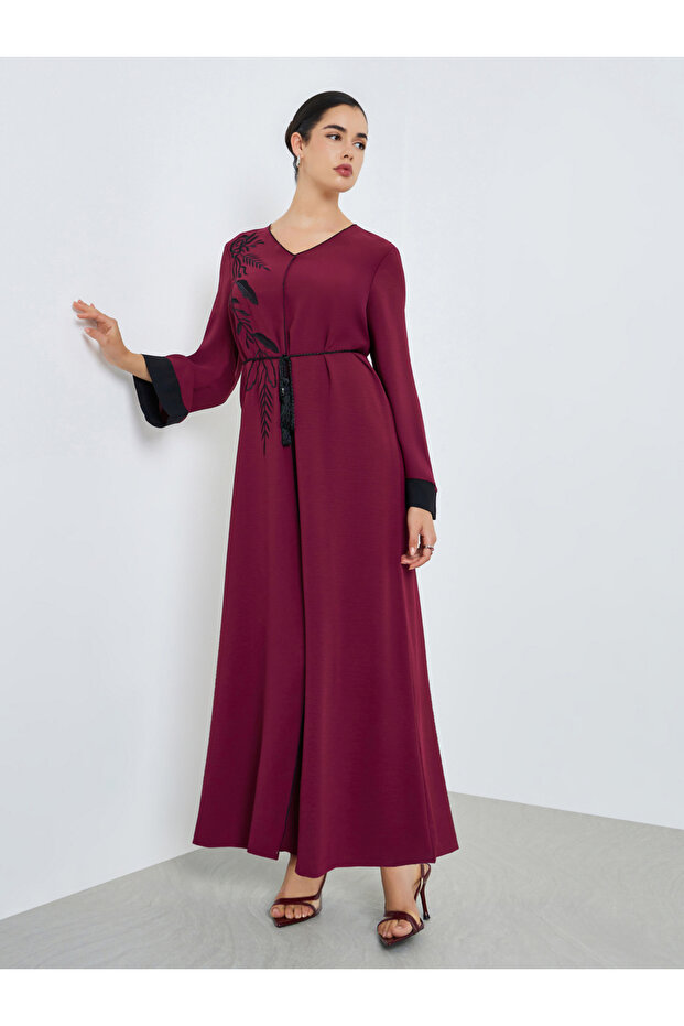 Women Burgundy Embroidery A-Line Jalabiya