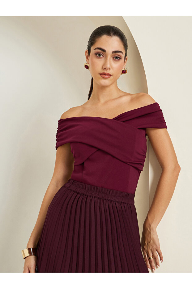 Women Burgundy Off-Shoulder Knit Top