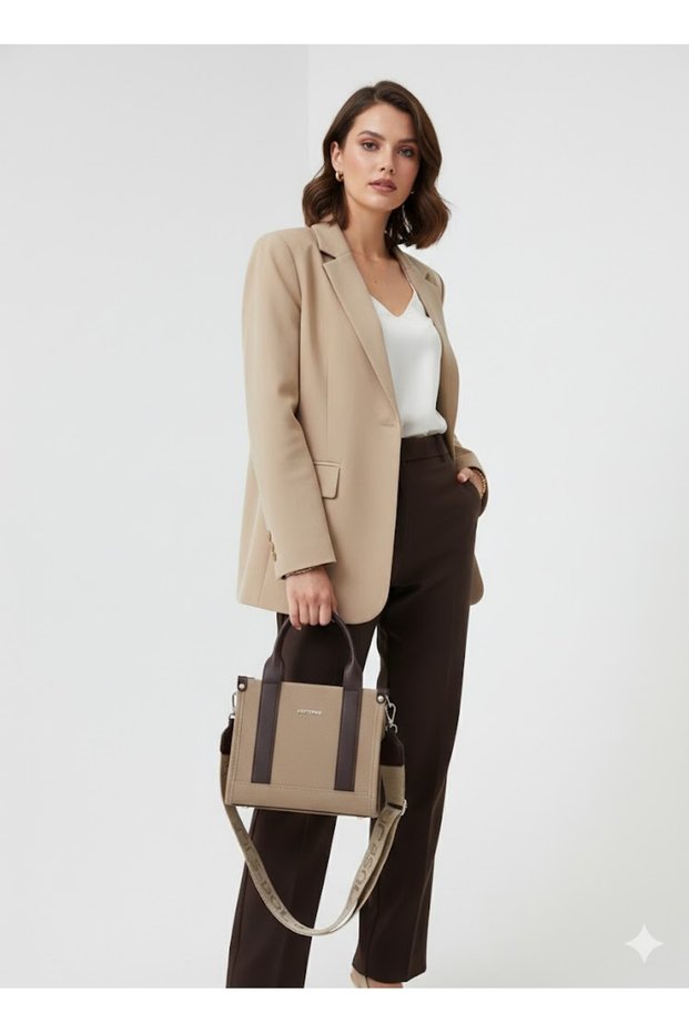 Women's Hand and Shoulder Bag with Zippered Compartments