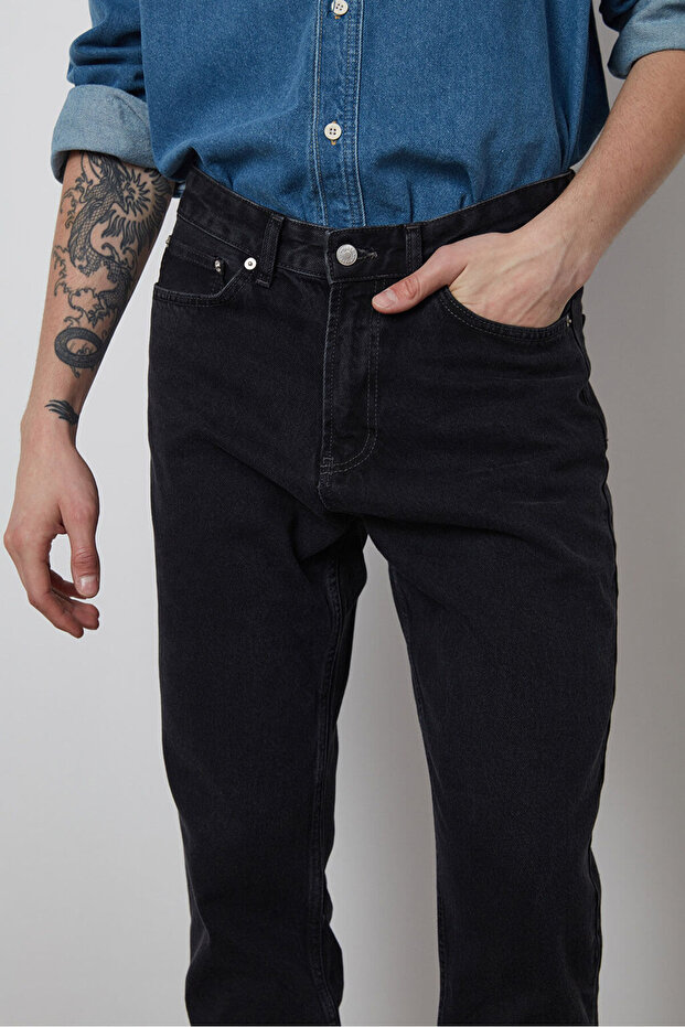 Slim Fit Jean - 3