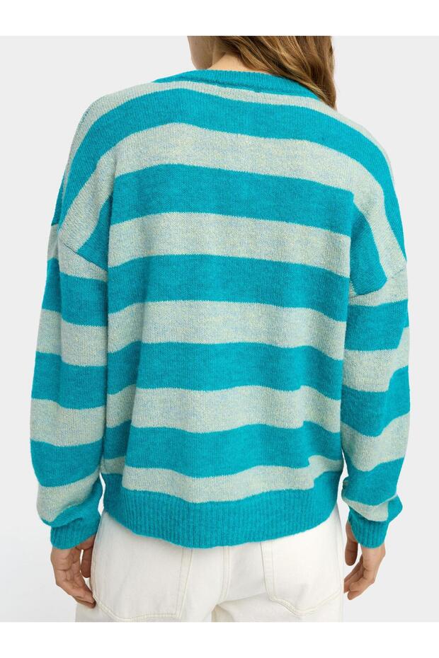 Çizgili Örme Kazak - 3