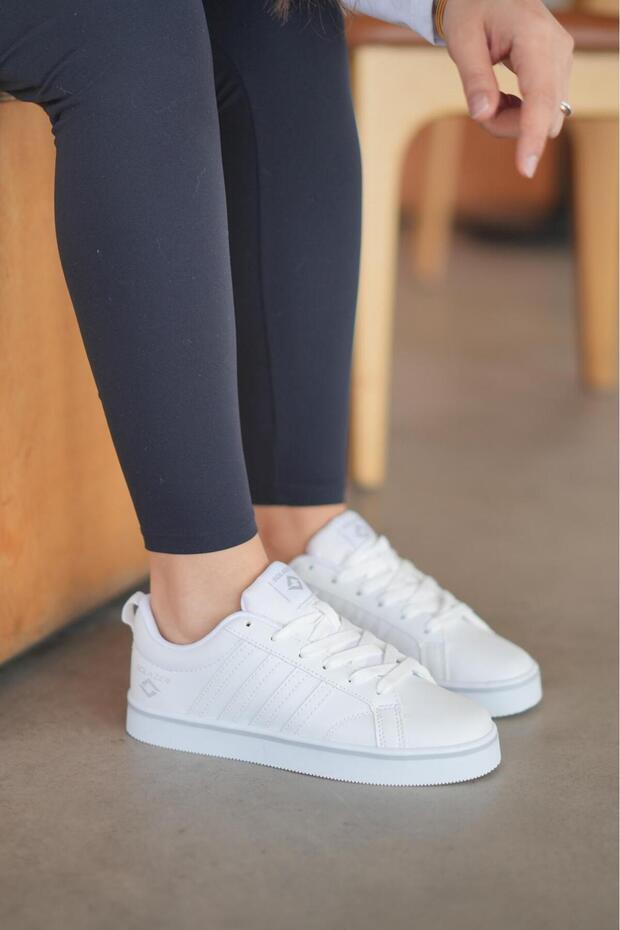 Women's Black and White Orthopedic Non-Slip Sole Daily Sneakers 058-K