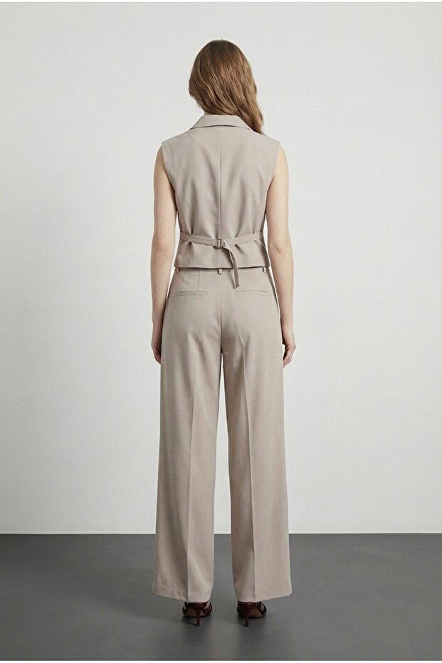 سترة قابلة للتعديل مع تفاصيل أزرار - 3