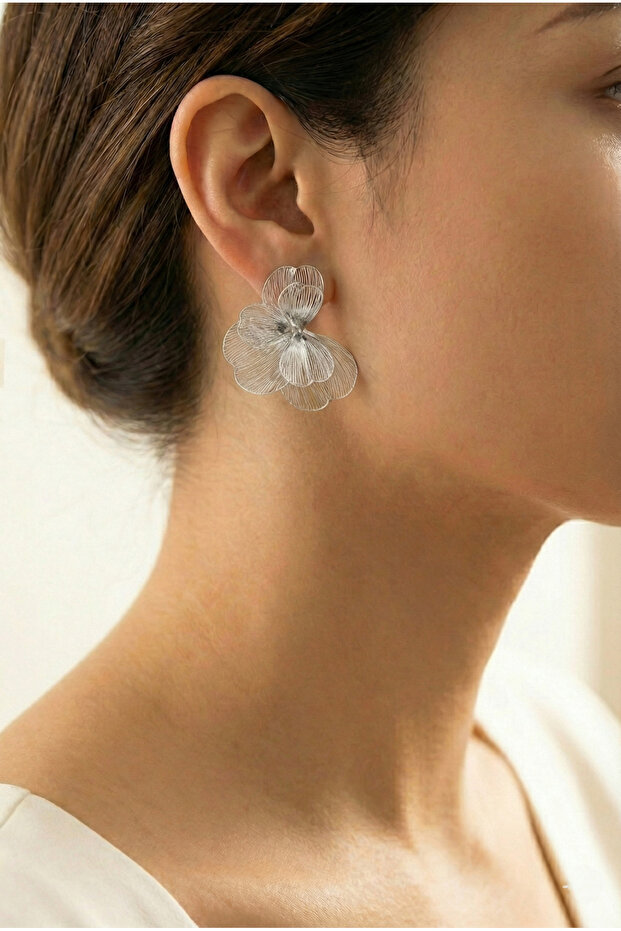 Wire Textured Flower Form Steel Elegant Women's Earrings