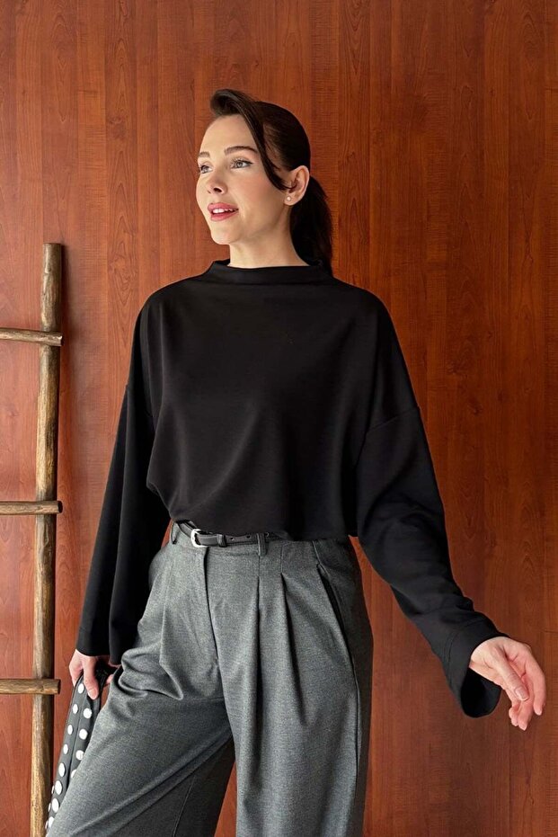 Siyah Dik Yaka Bluz - 2
