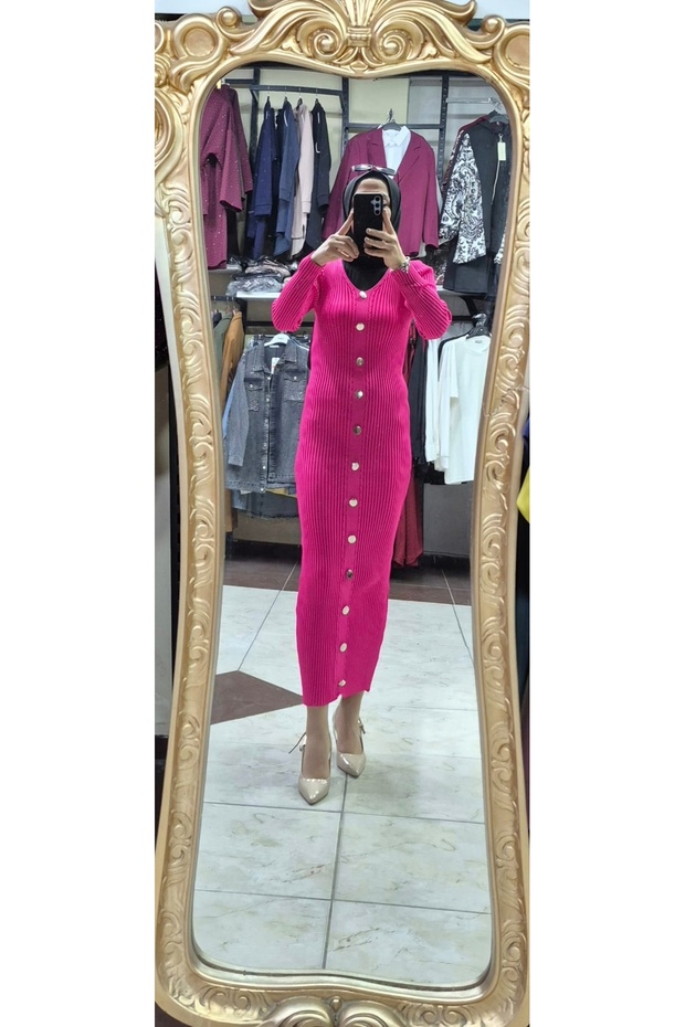 Önden düğmeli triko elbise - 4