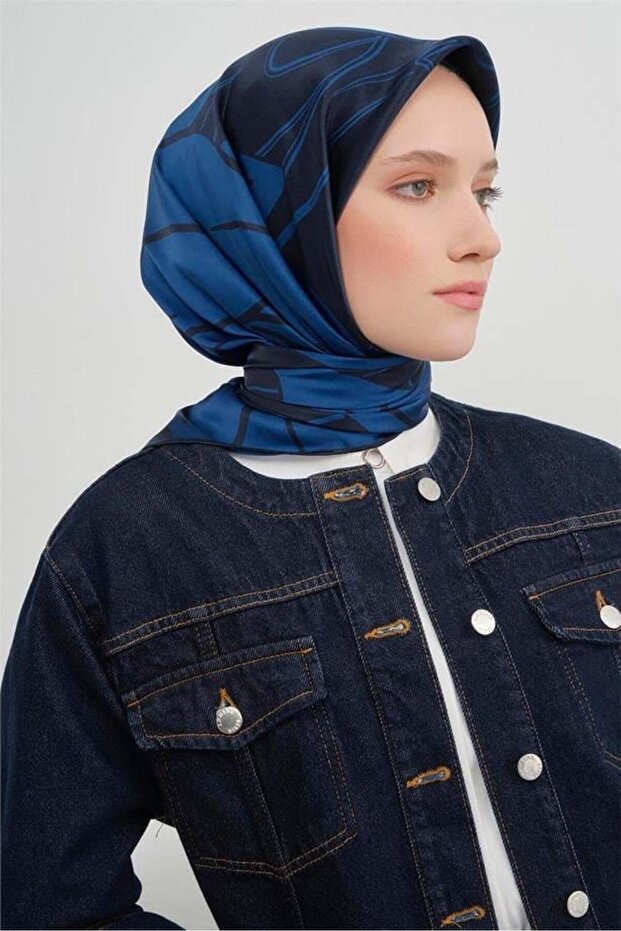 وشاح حرير ساتان 9553D E26YA9553D01-82