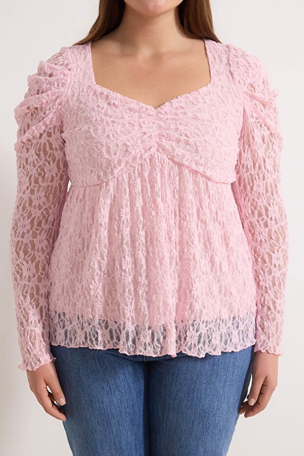 Pembe Kalp Yaka Dantel Örme Büyük Beden Bluz TBBSS26AF00024 - 3