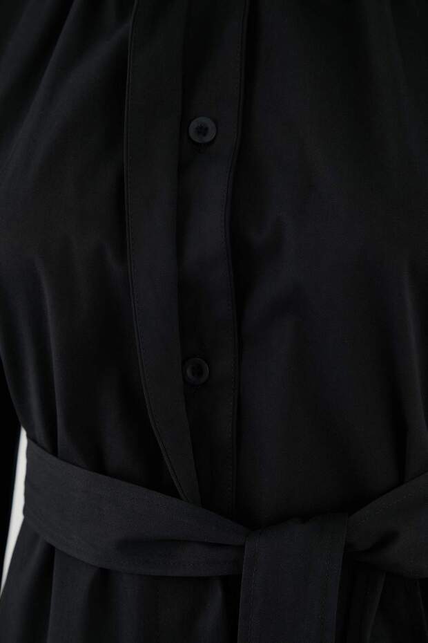 Siyah Oversize Büyük Beden Kuşaklı Kısa Trençkot TWOSS26BM00001 - 6