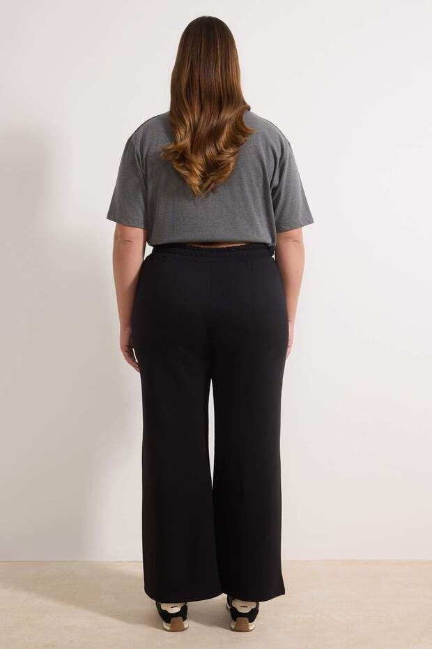 Siyah Wide Leg/Geniş Paça Büyük Beden Eşofman Altı TBBAW26AJ00015 - 4