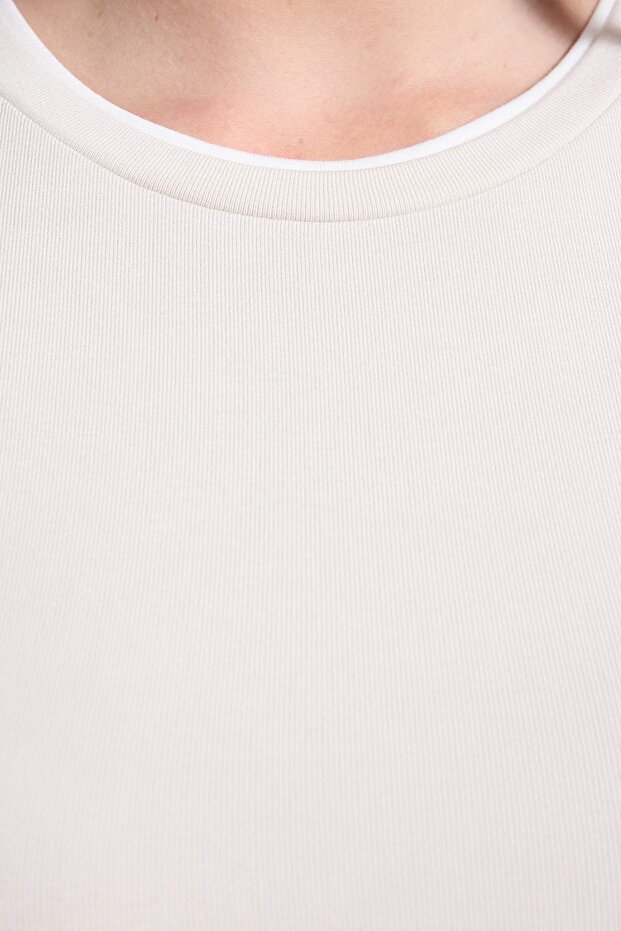Wardrobe Essentials Taş Yakası Biye Detaylı Yumuşak Tuşeli Örme Büyük Beden Bluz TBBSS26AF00025 - 4