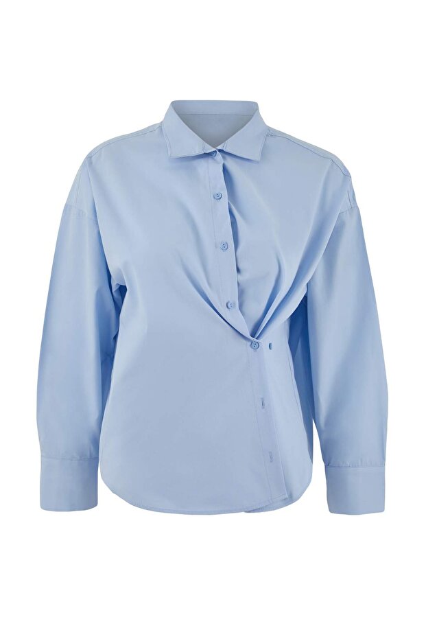 Trendyol Studio Açık Mavi Oversize Asimetrik Pamuklu Poplin Gömlek TWOAW26GO00106 - 5