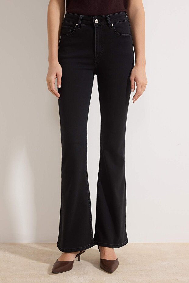 Siyah Yüksek Bel Flare Yumuşak Ekstra Esneyen Örme Kot/Jeans TWOSS26JE00091 - 4