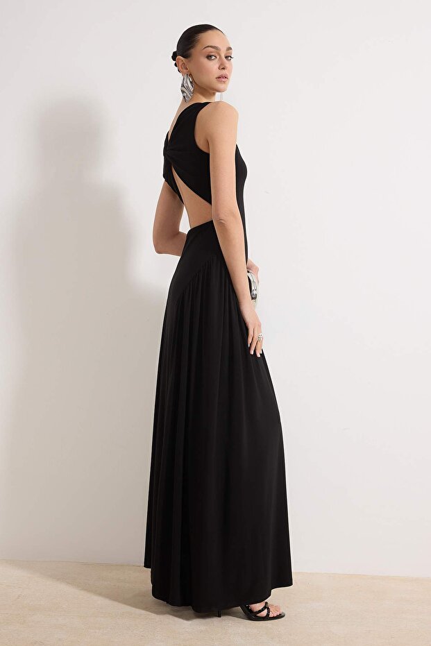 Siyah Sırt Detaylı Örme Maxi Abiye & Mezuniyet Elbisesi TPRSS26AE00030 - 1