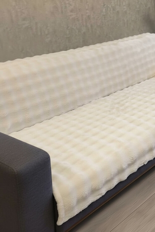 Non-Slip Plush Sofa Cover Three-Seater Soft-Textured Armchair Cover 170x210