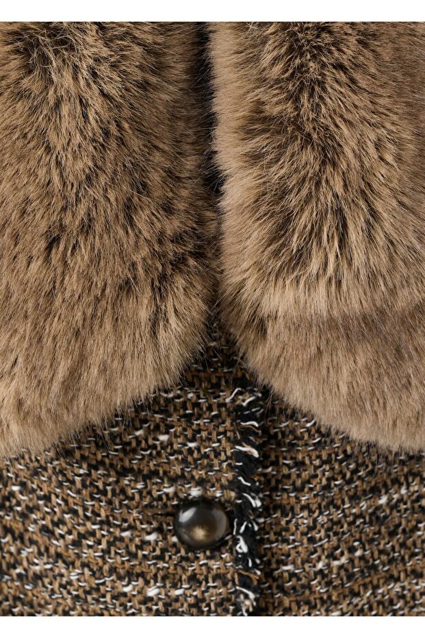 Kürk yaka tüvit ceket - 8