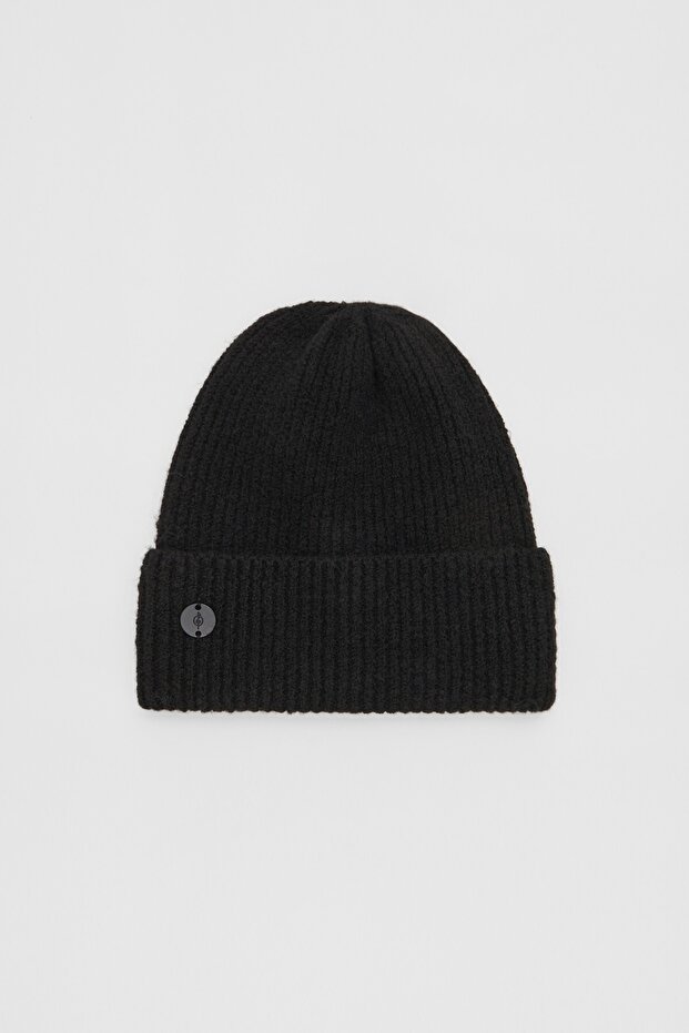 Plakalı Fitilli Bere - 1