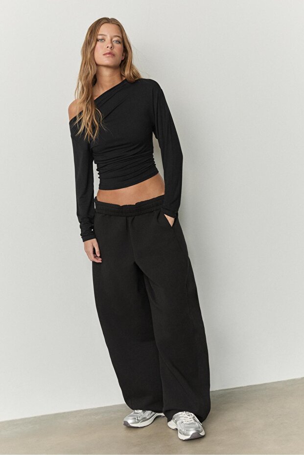 Asymmetrical neckline top - 2
