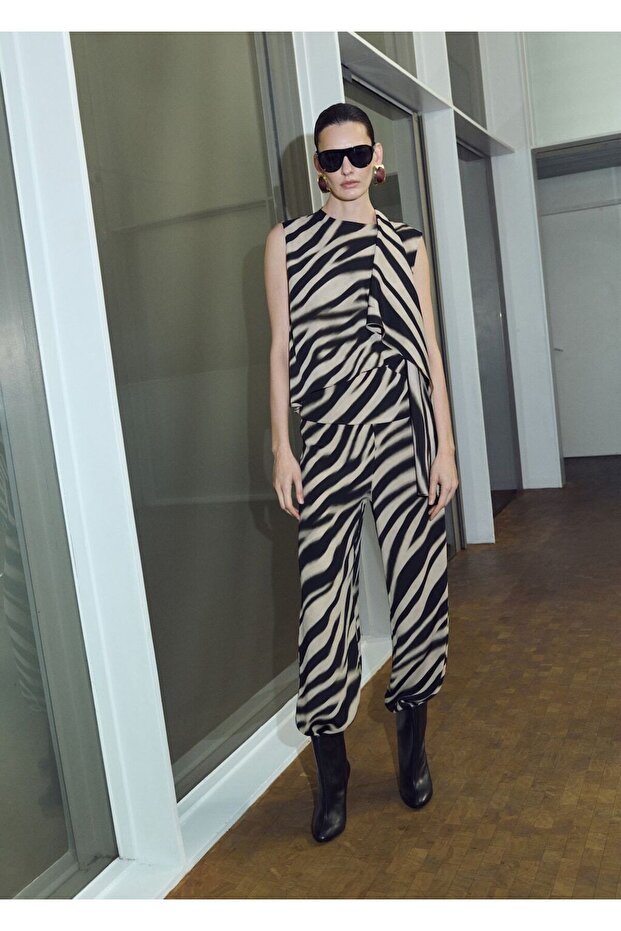 Desenli fularlı bluz - 2