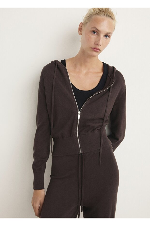 Strickjacke aus Baumwollstrick mit Kapuze - 1