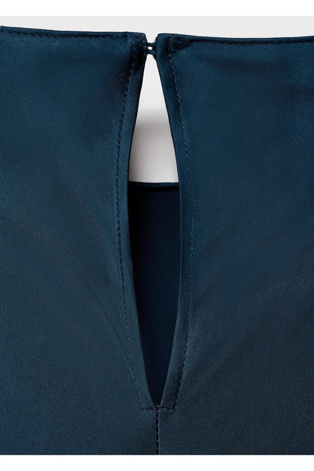 Uzun saten elbise - 5