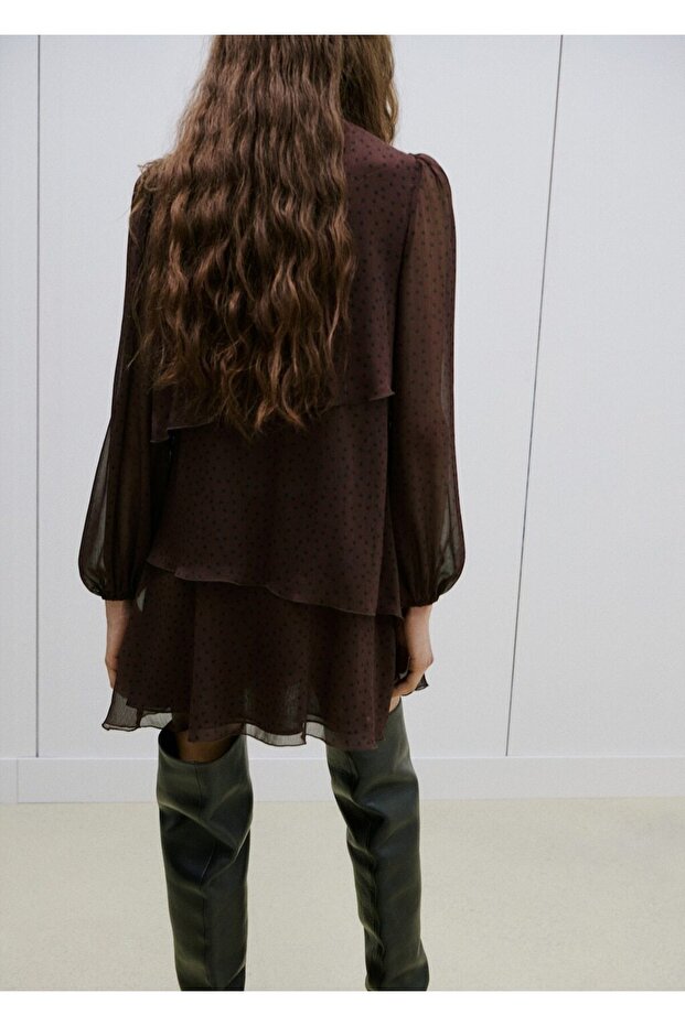 Fırfırlı puantiyeli elbise - 4