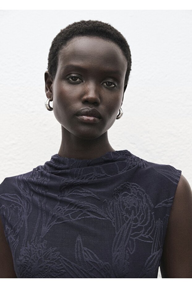 Drape yaka işlemeli elbise - 6