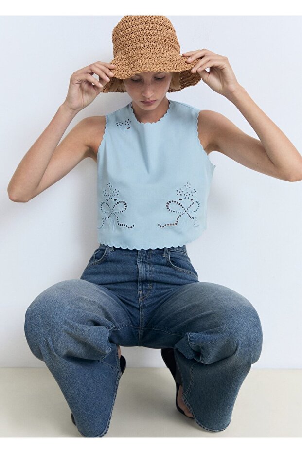 İşlemeli crop bluz - 6