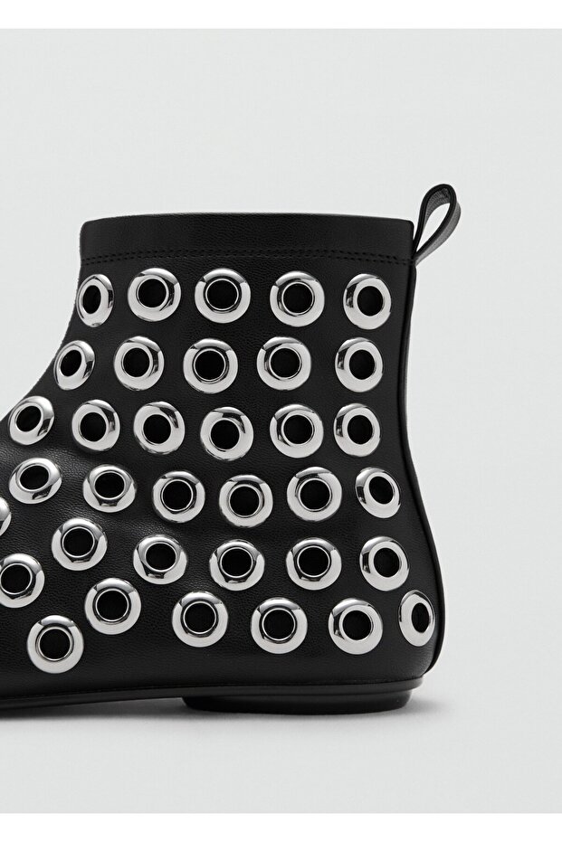 Deri görünümlü delik detaylı bot - 4